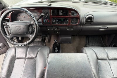 2001 Dodge Ram 1500 4DR QUAD 139WB
