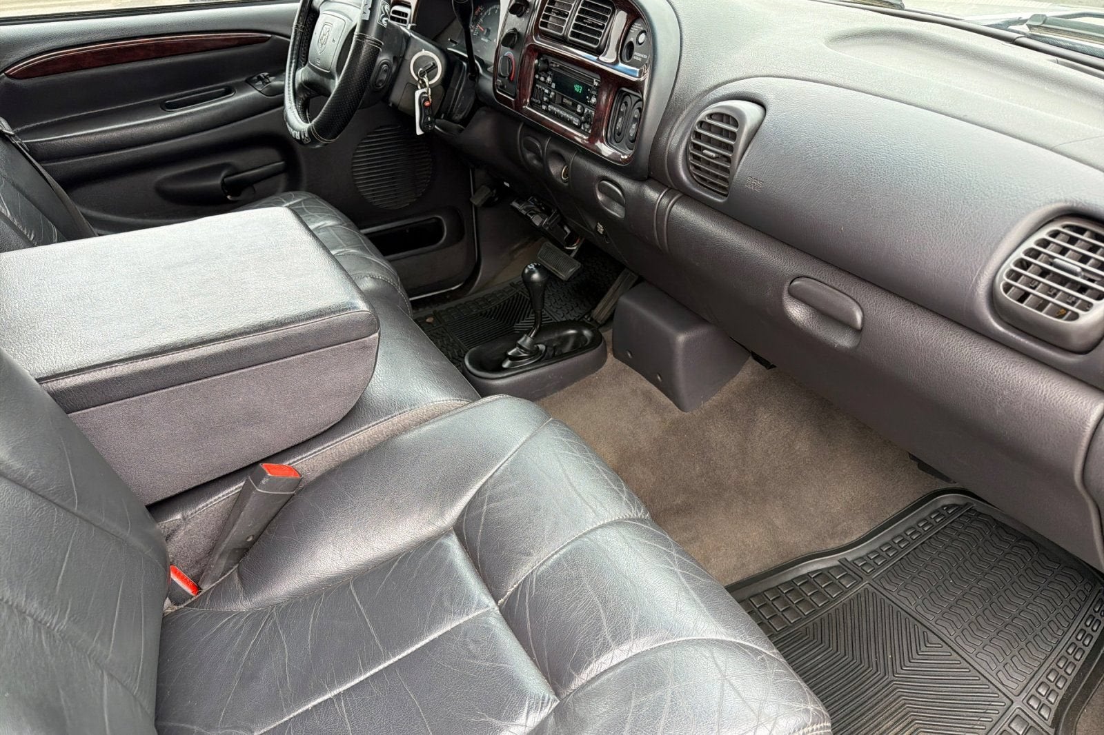 2001 Dodge Ram 1500 4DR QUAD 139WB