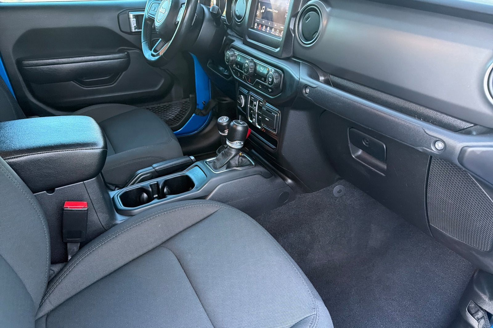 2022 Jeep Gladiator Sport S