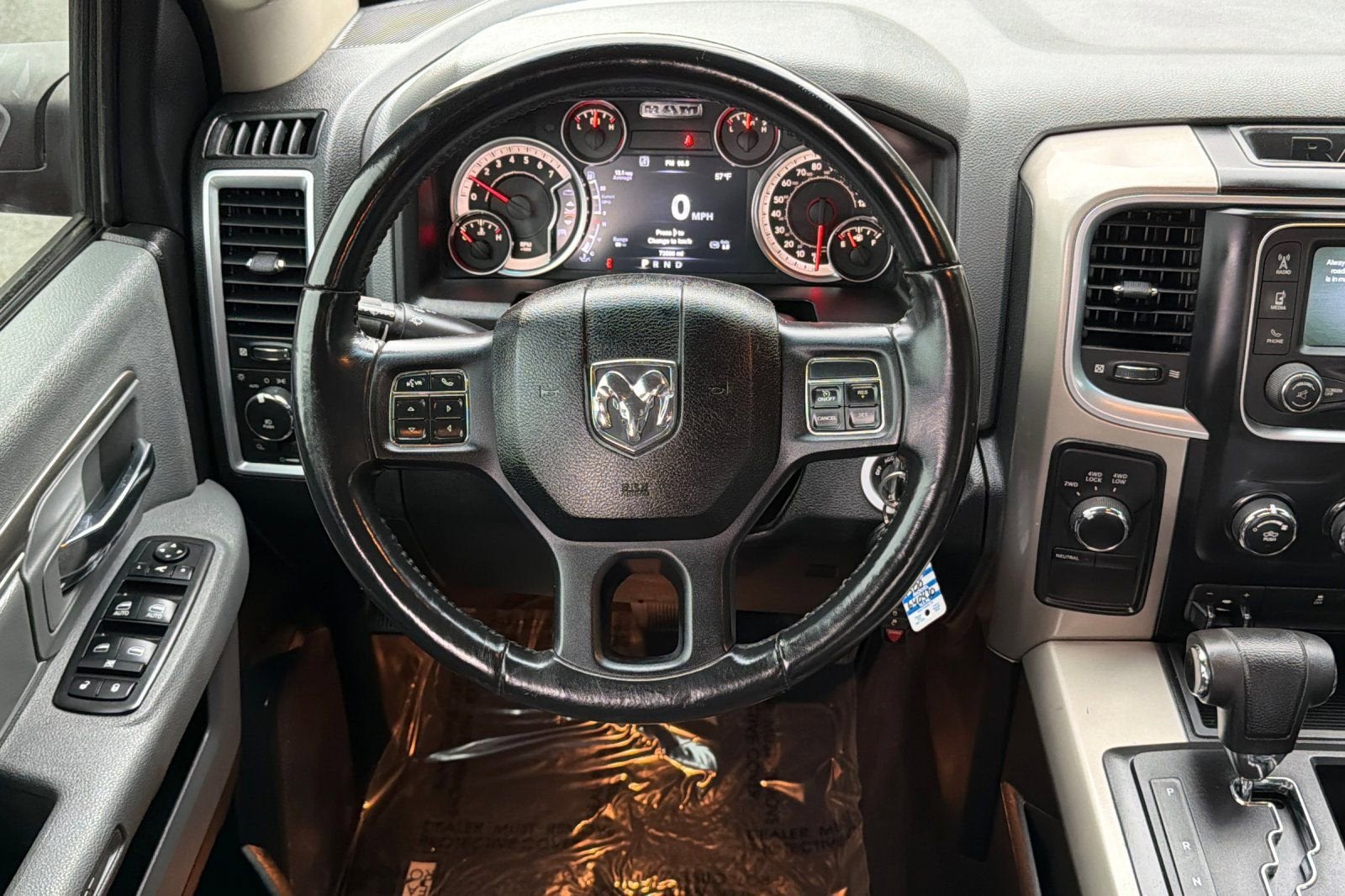 2013 RAM 1500 SLT