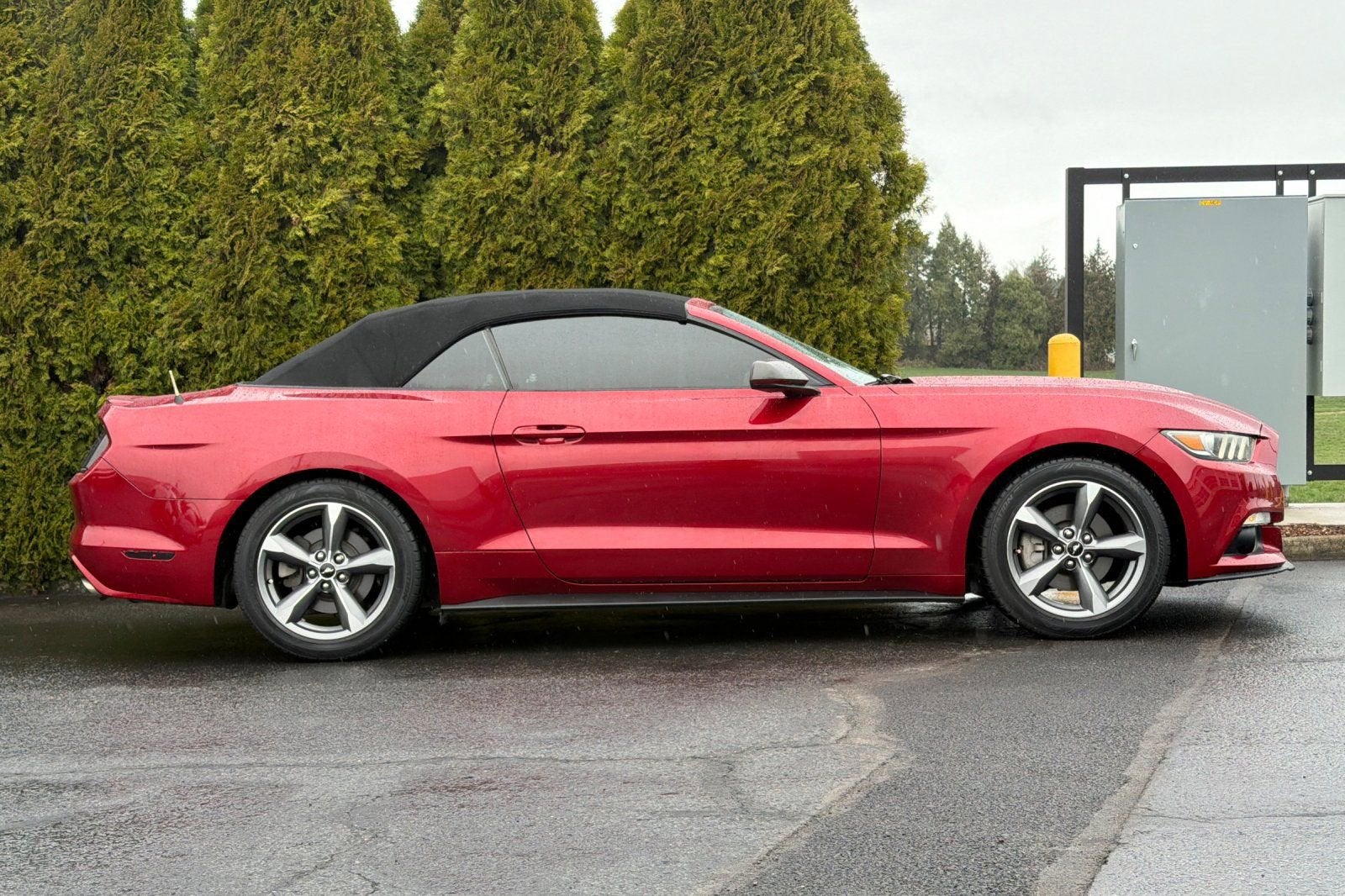 2016 Ford Mustang V6