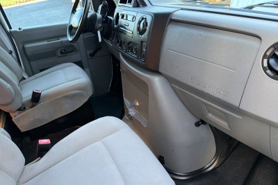 2011 Ford Econoline Commercial Cuta E-350 SUPER DUTY