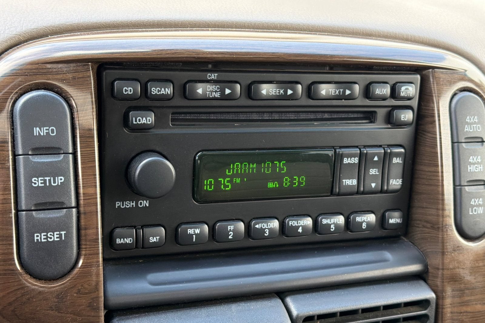 2005 Ford Explorer Eddie Bauer
