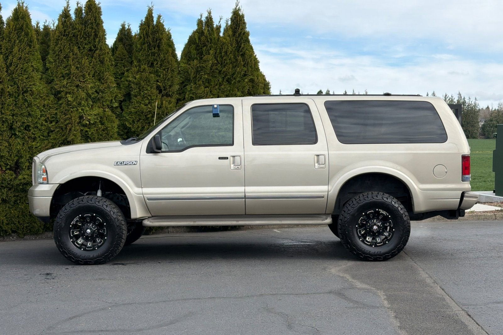 2005 Ford Excursion Limited