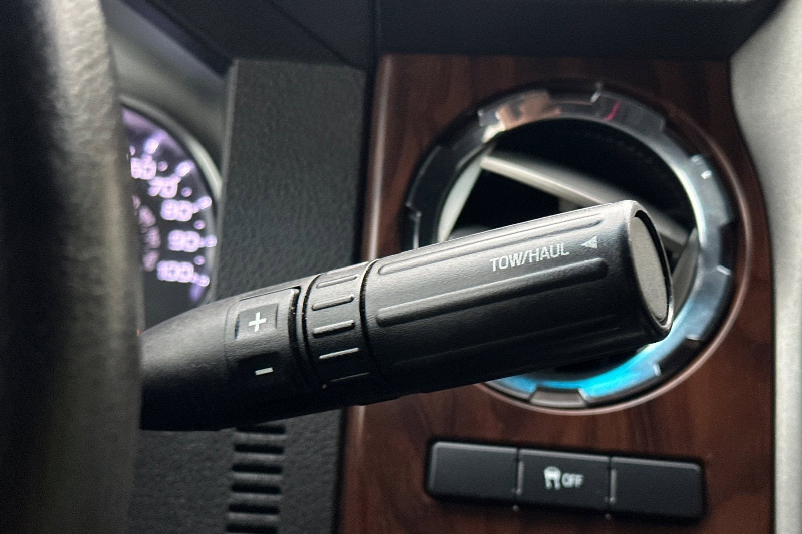 2015 Ford Super Duty F-350 SRW Lariat