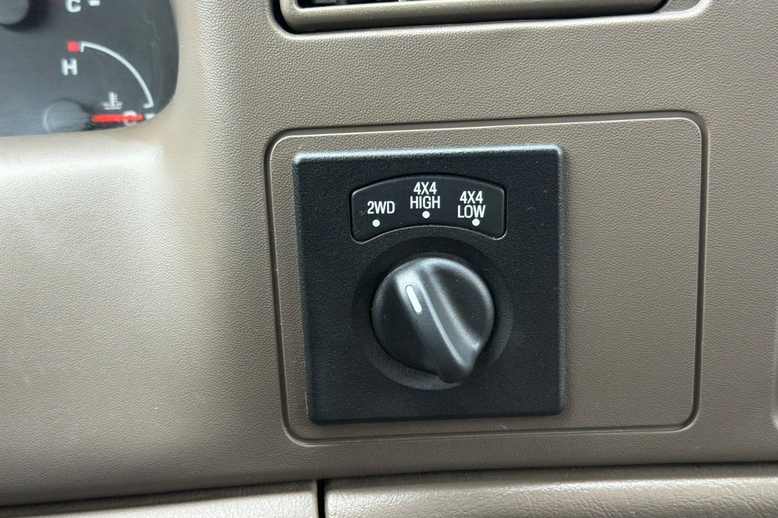 2002 Ford Super Duty F-350 SRW XL