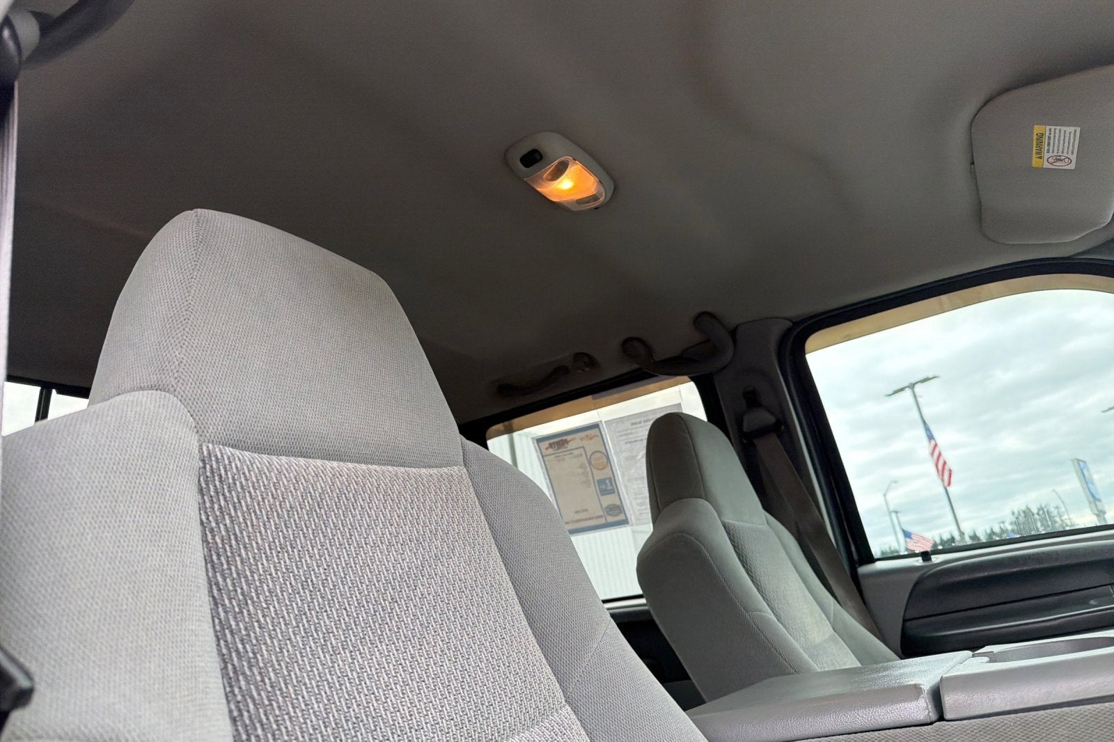 2004 Ford Super Duty F-350 SRW XL