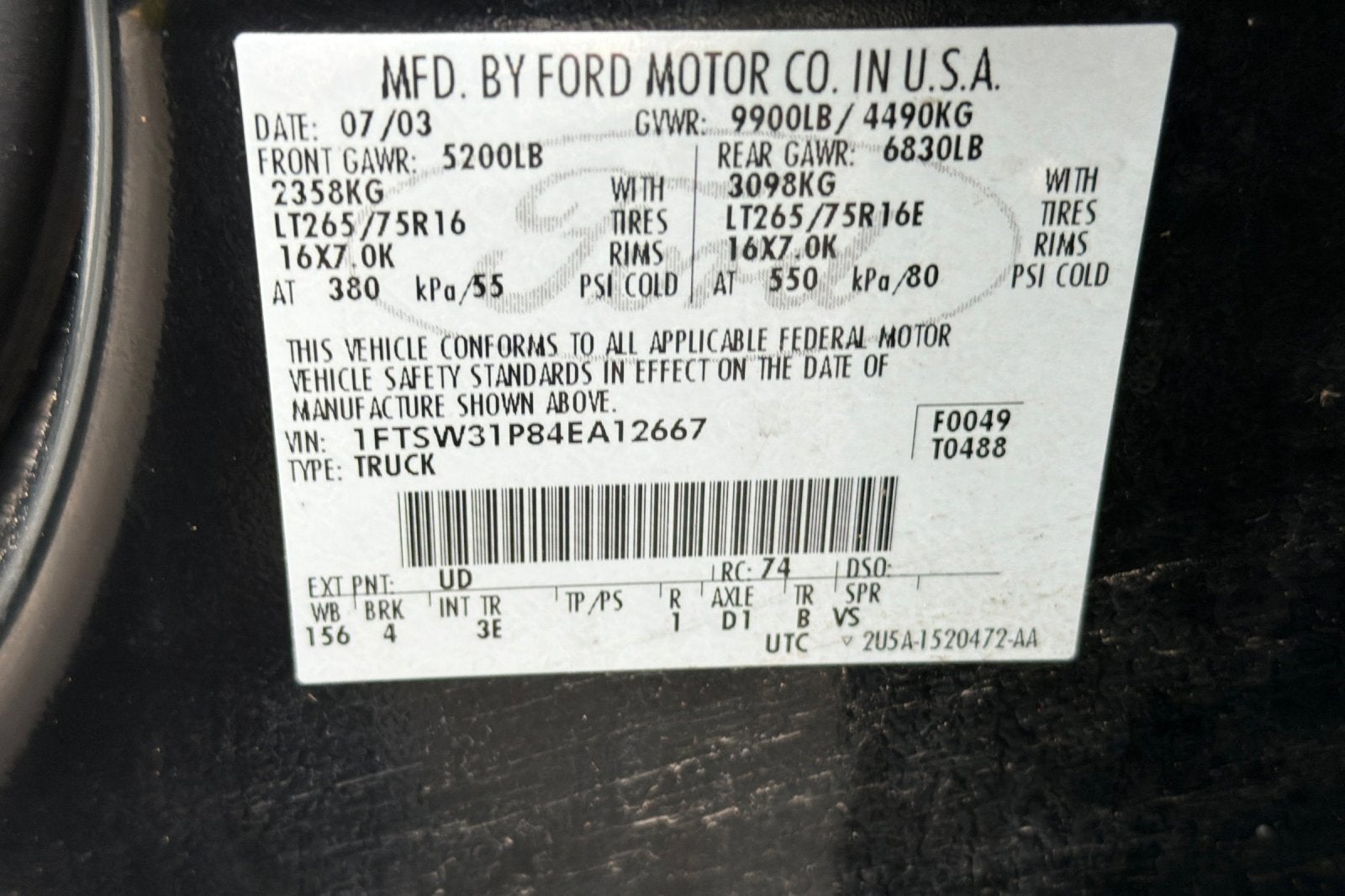 2004 Ford Super Duty F-350 SRW XL