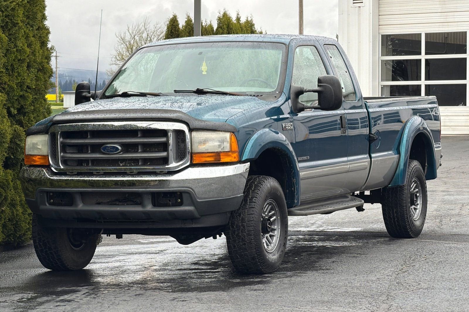 2001 Ford Super Duty F-350 SRW XL
