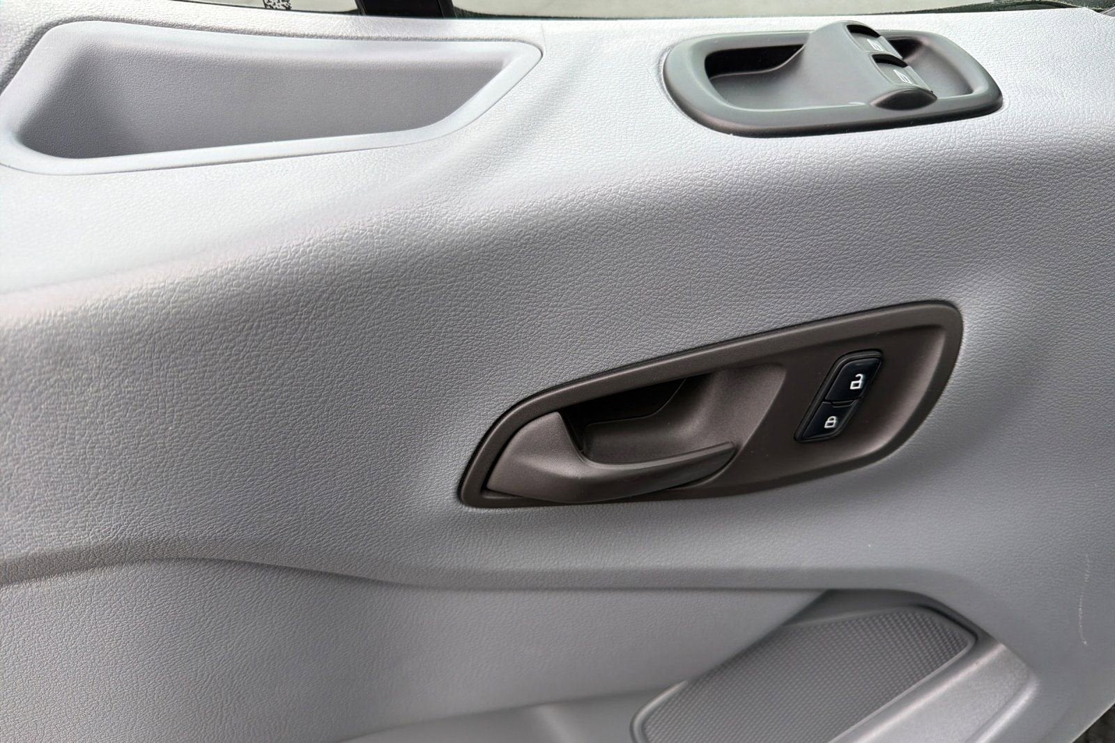 2017 Ford Transit Van T-250 130 LW RF S