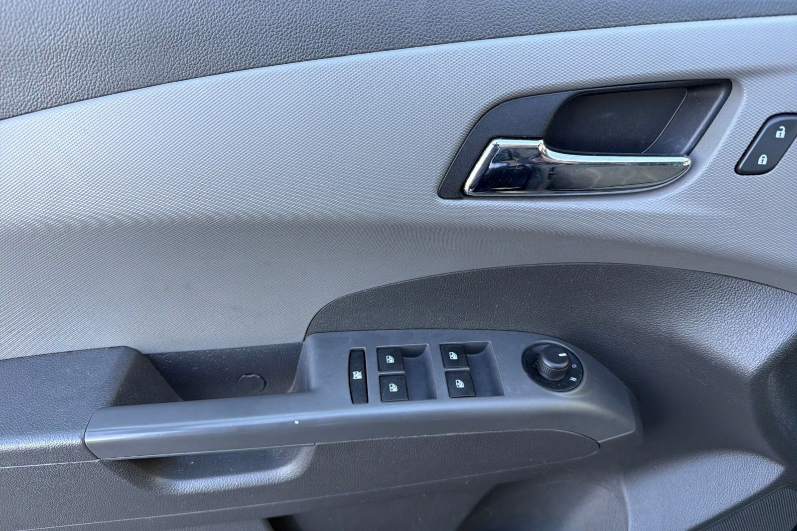 2016 Chevrolet Sonic LT