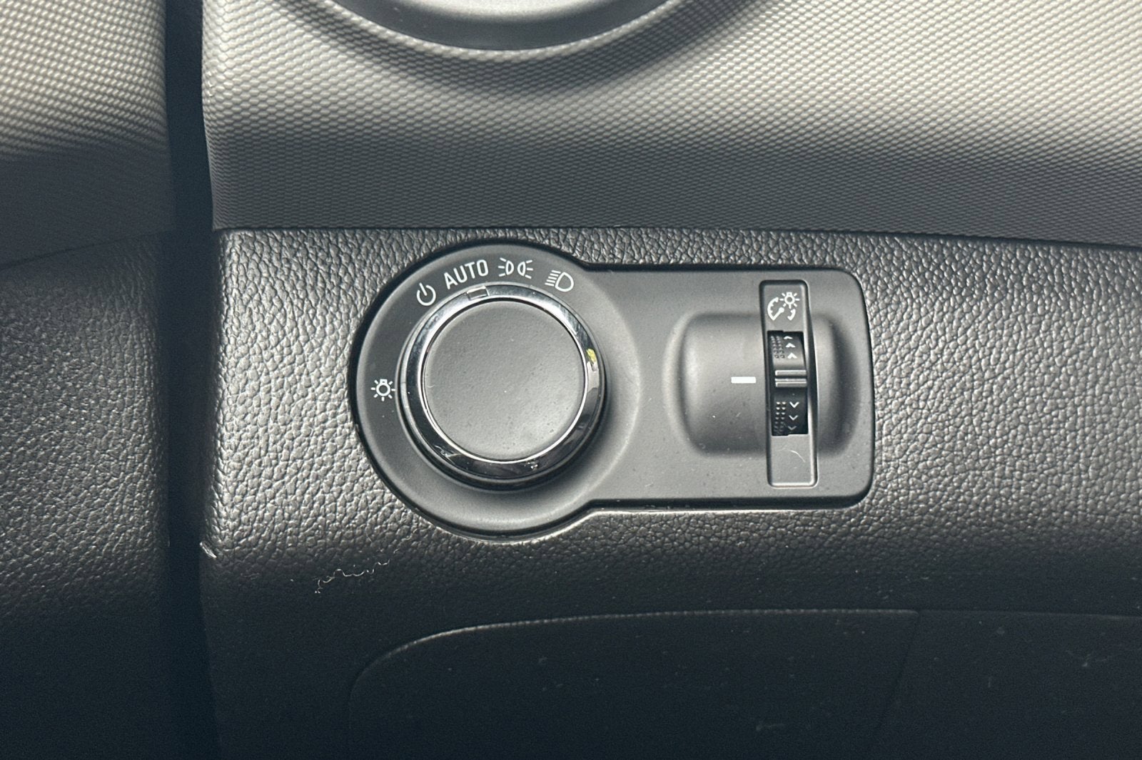 2017 Chevrolet Sonic LT