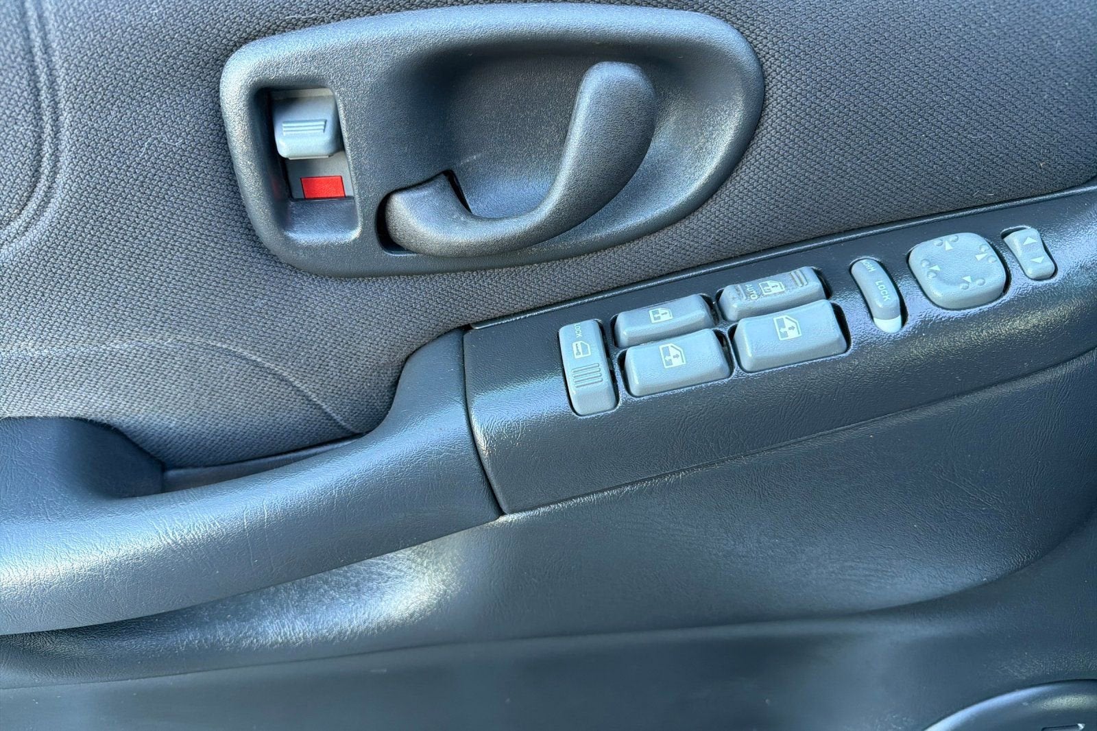 2004 Chevrolet S10 LS