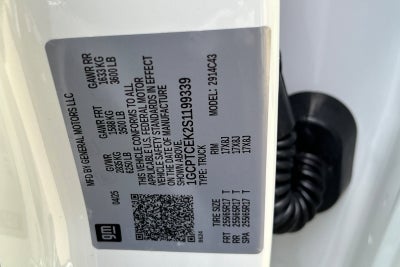 2025 Chevrolet Colorado WT/LT