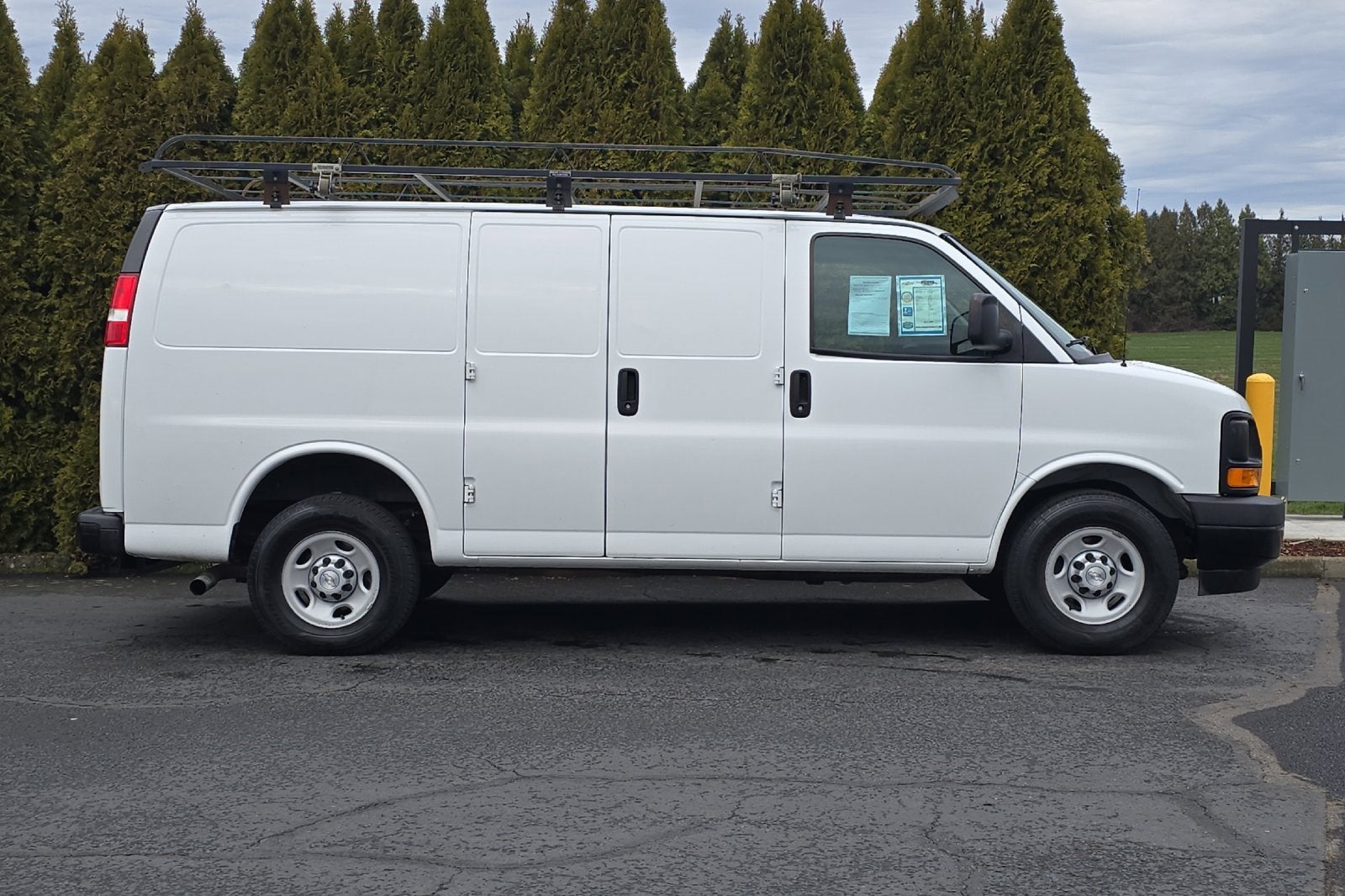 2017 Chevrolet Express Cargo 2500 Base