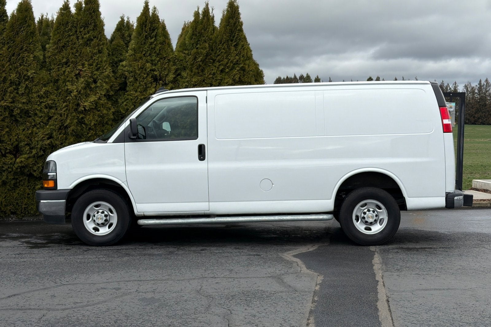 2024 Chevrolet Express Cargo 2500 WT
