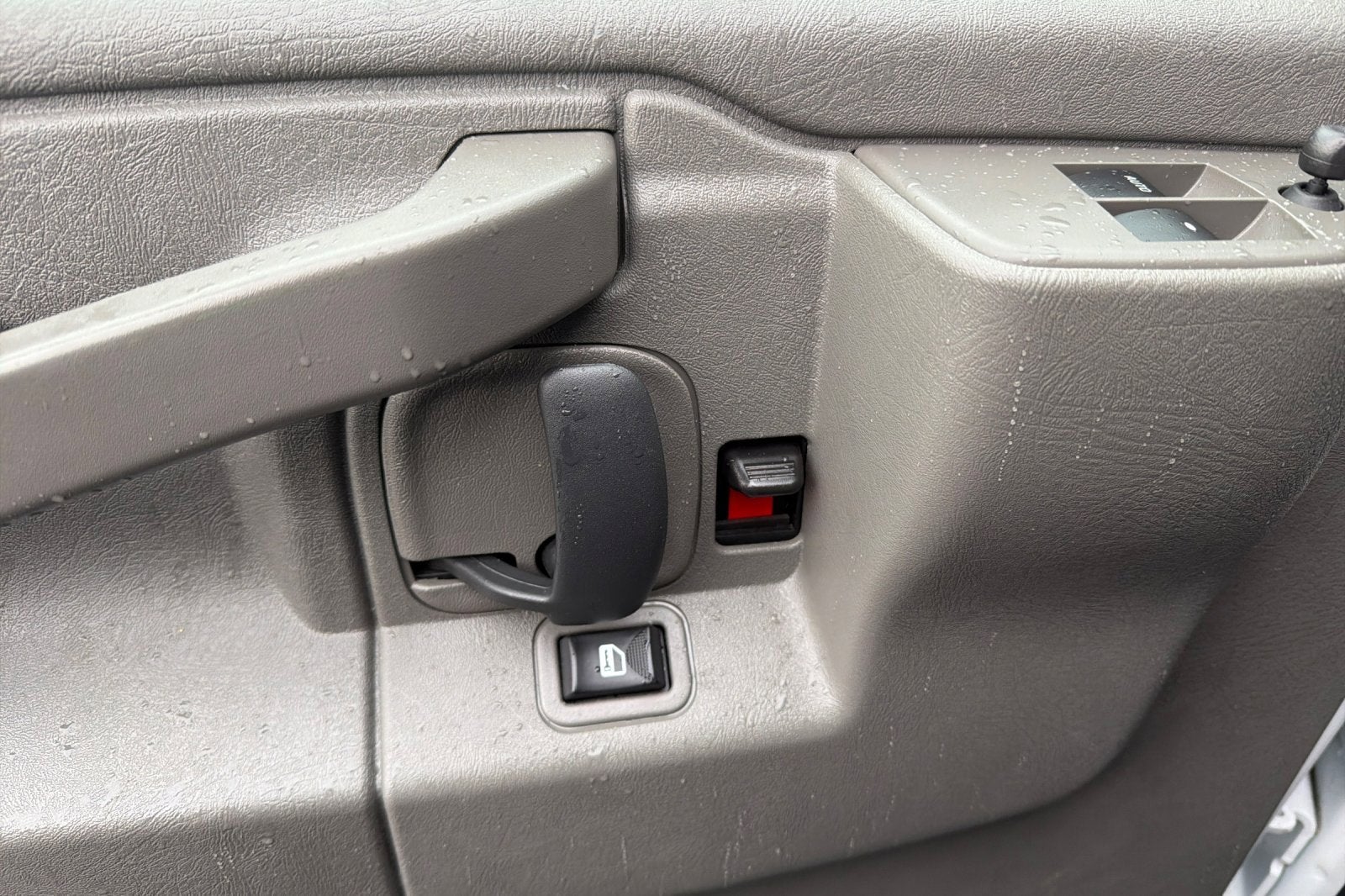 2024 Chevrolet Express Cargo 2500 WT