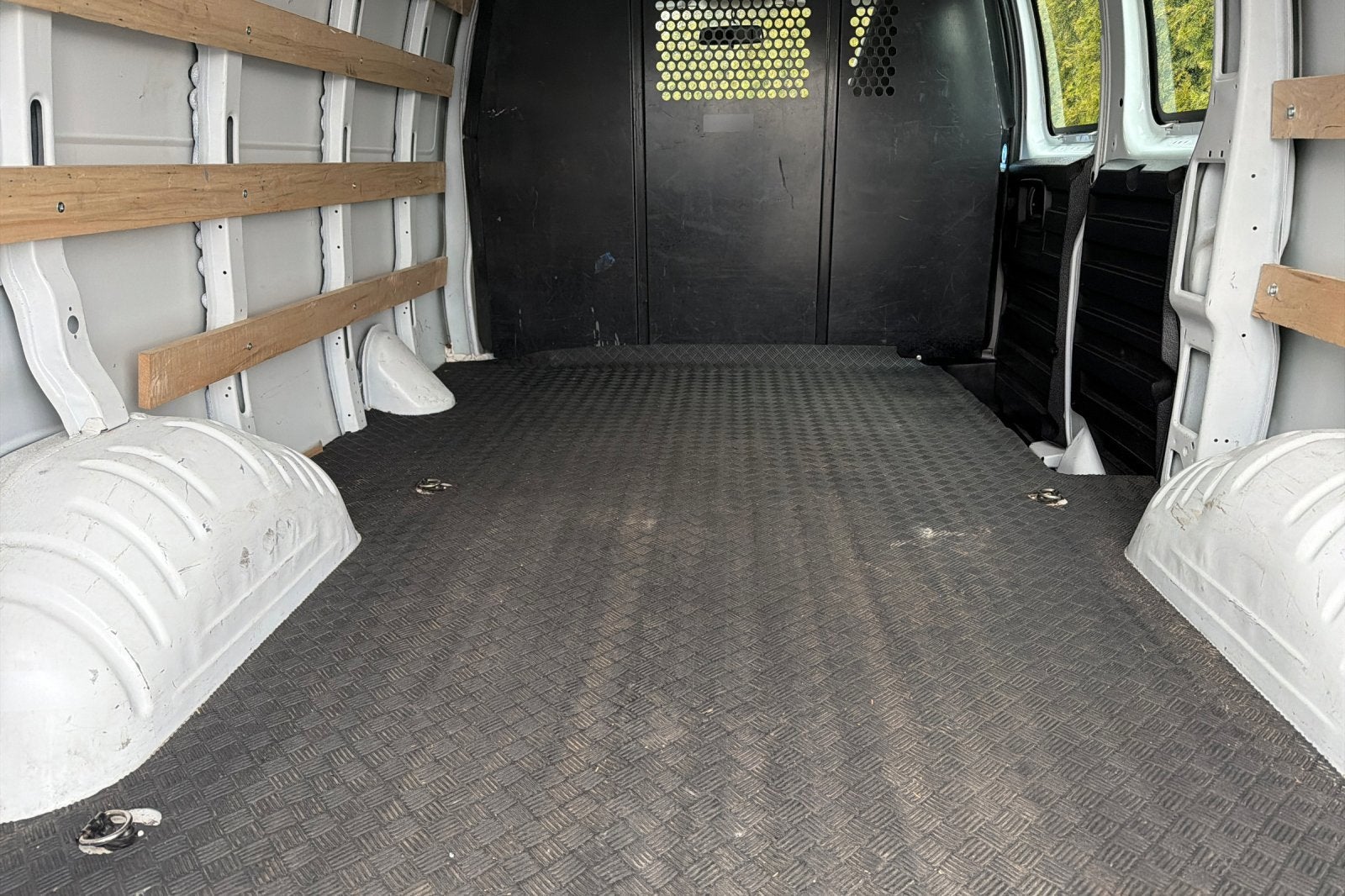 2024 Chevrolet Express Cargo 2500 WT