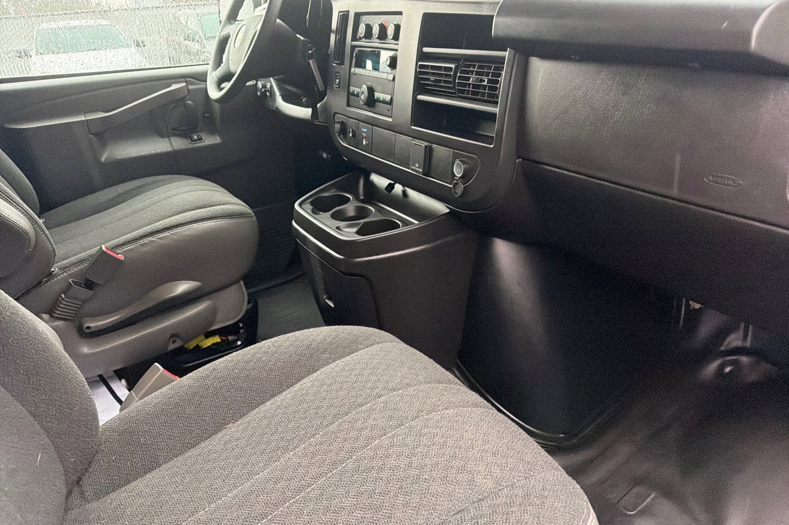 2024 Chevrolet Express Cargo 2500 WT