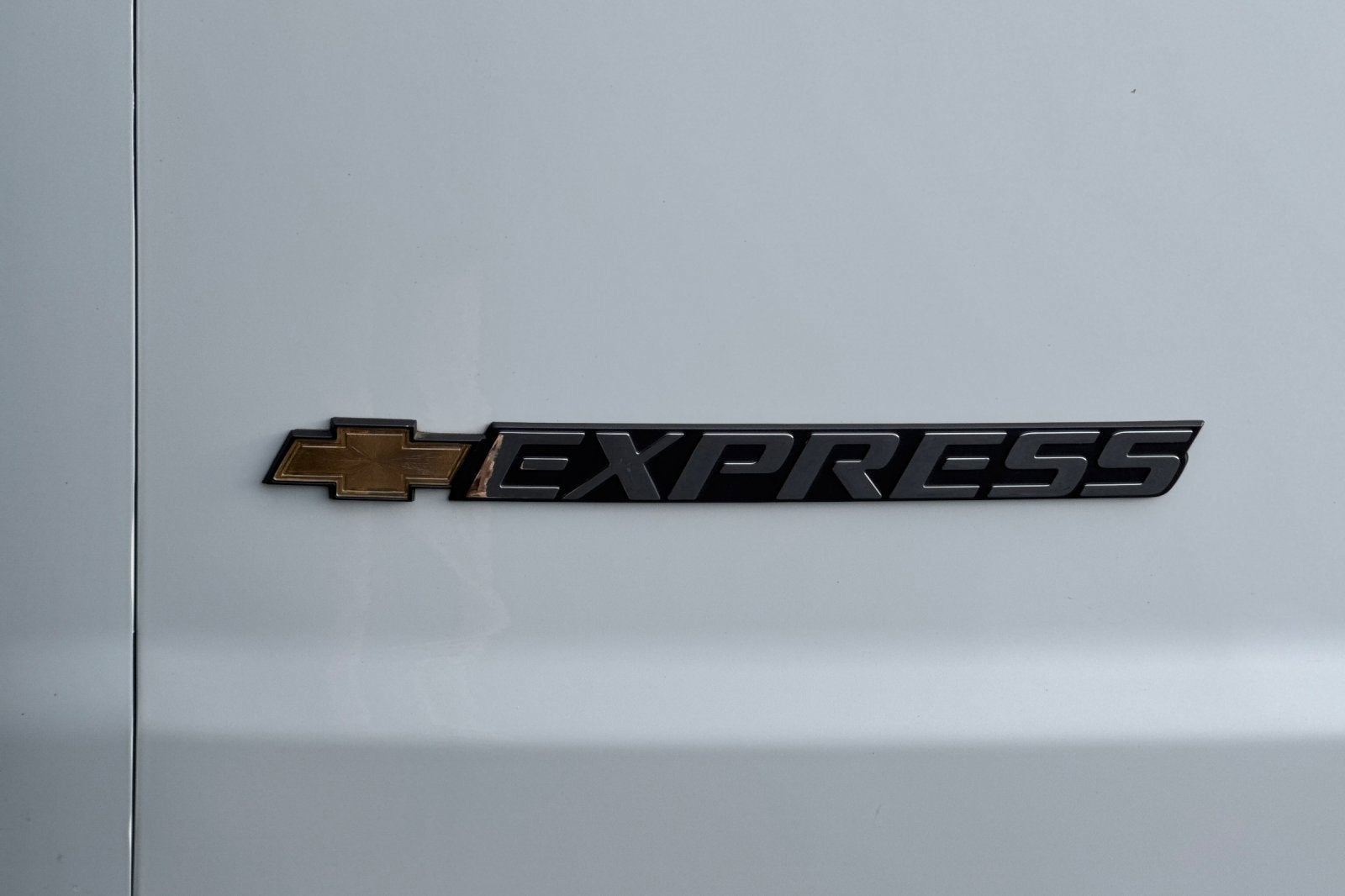 2024 Chevrolet Express Cargo 2500 WT