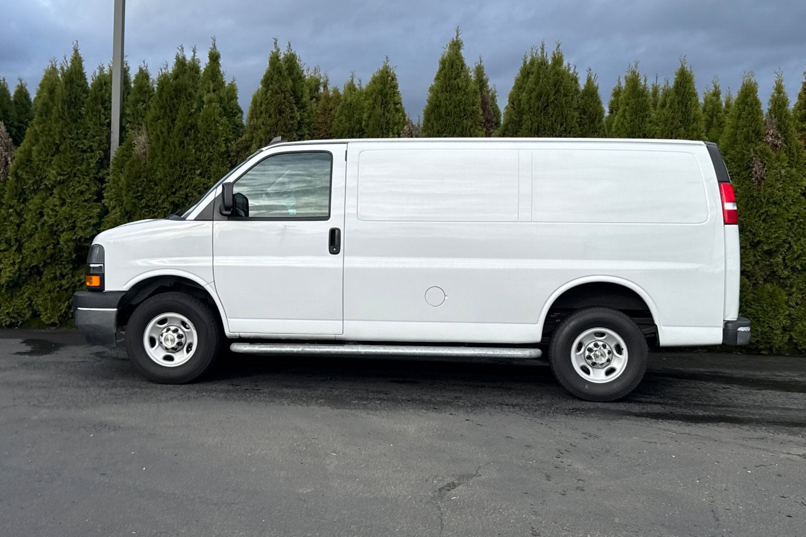 2024 Chevrolet Express Cargo 2500 WT