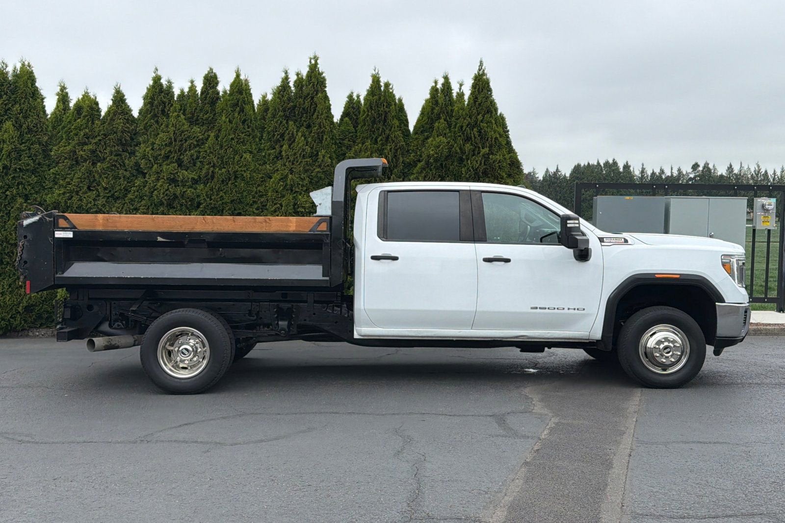 2023 GMC Sierra 3500 HD Chassis Cab Pro