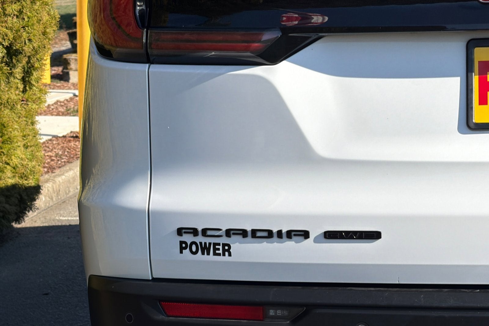 2025 GMC Acadia Elevation