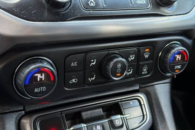 2022 GMC Acadia AT4