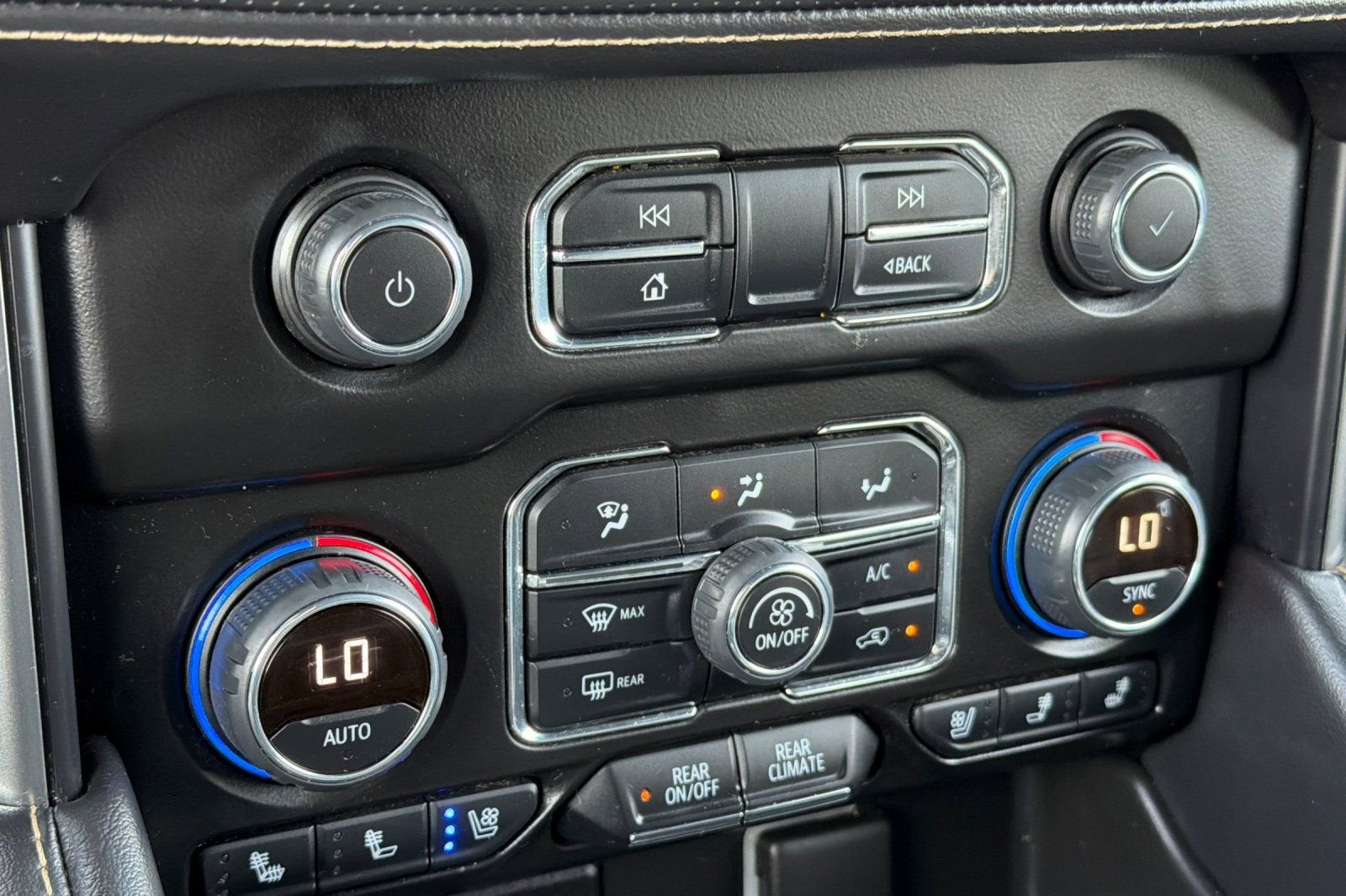 2022 Chevrolet Suburban Premier