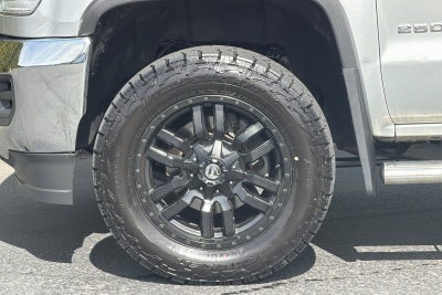 2017 GMC Sierra 2500 HD DBL CAB 4WD 144.2