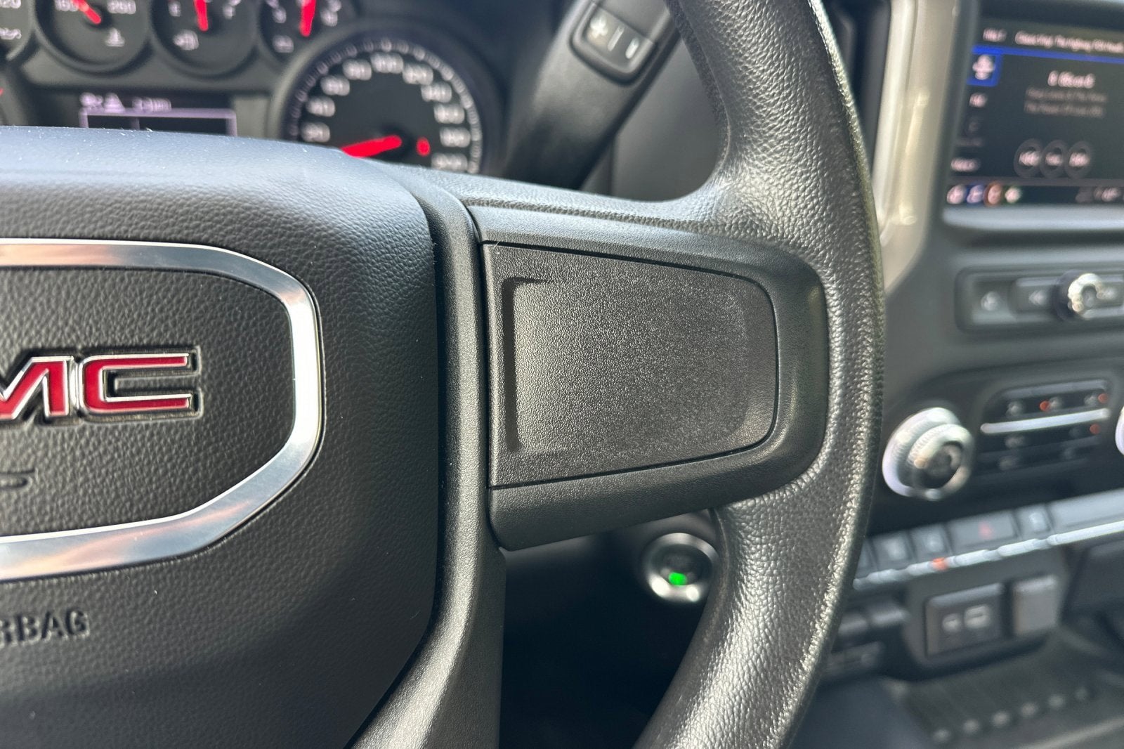 2024 GMC Sierra 2500 HD Pro