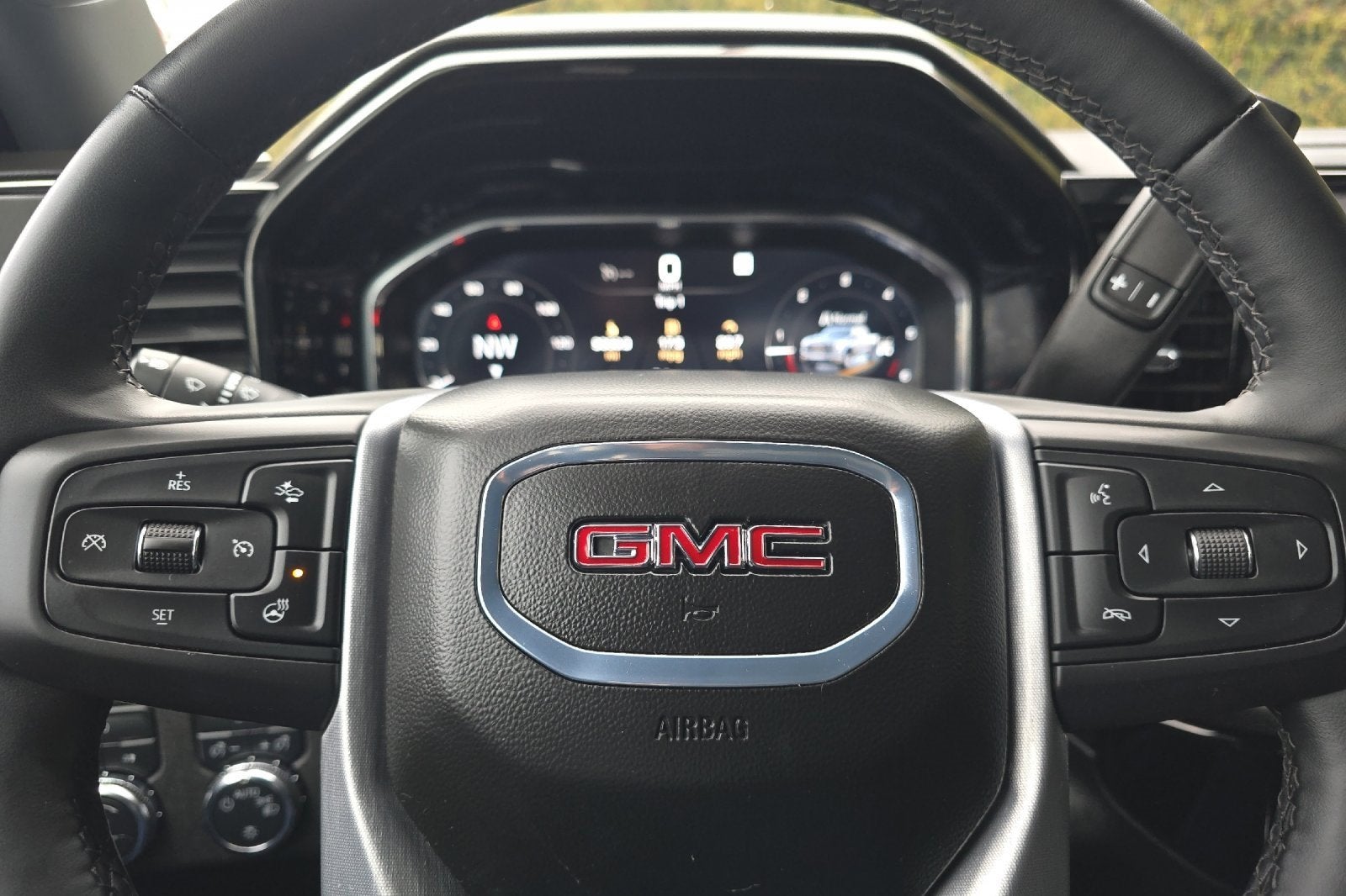 2024 GMC Sierra 1500 SLE