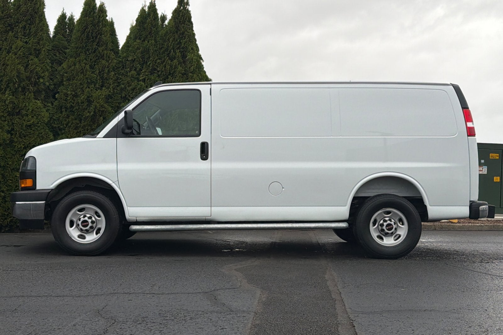 2025 GMC Savana Cargo Work Van