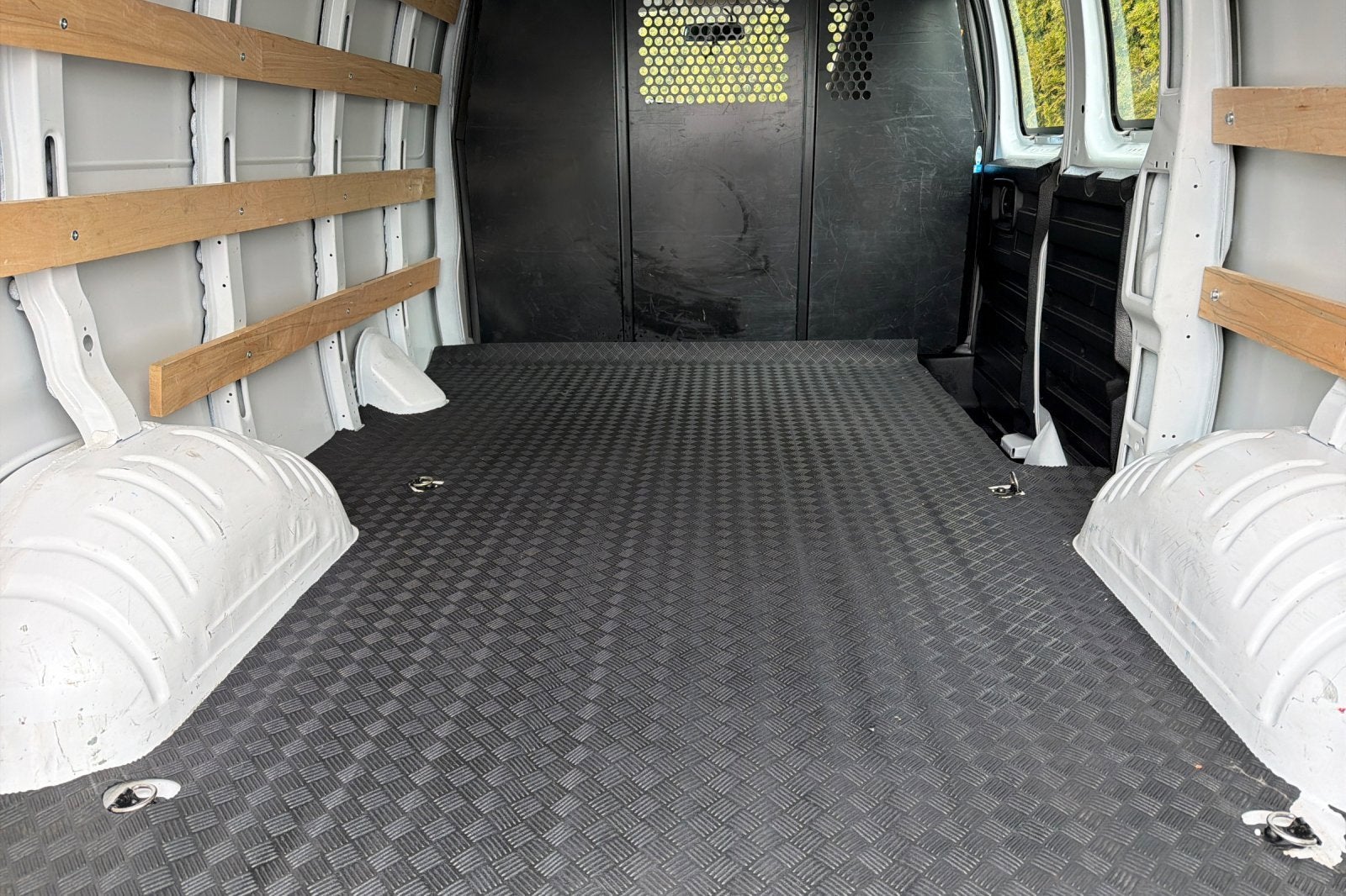 2024 GMC Savana Cargo 2500 Work Van