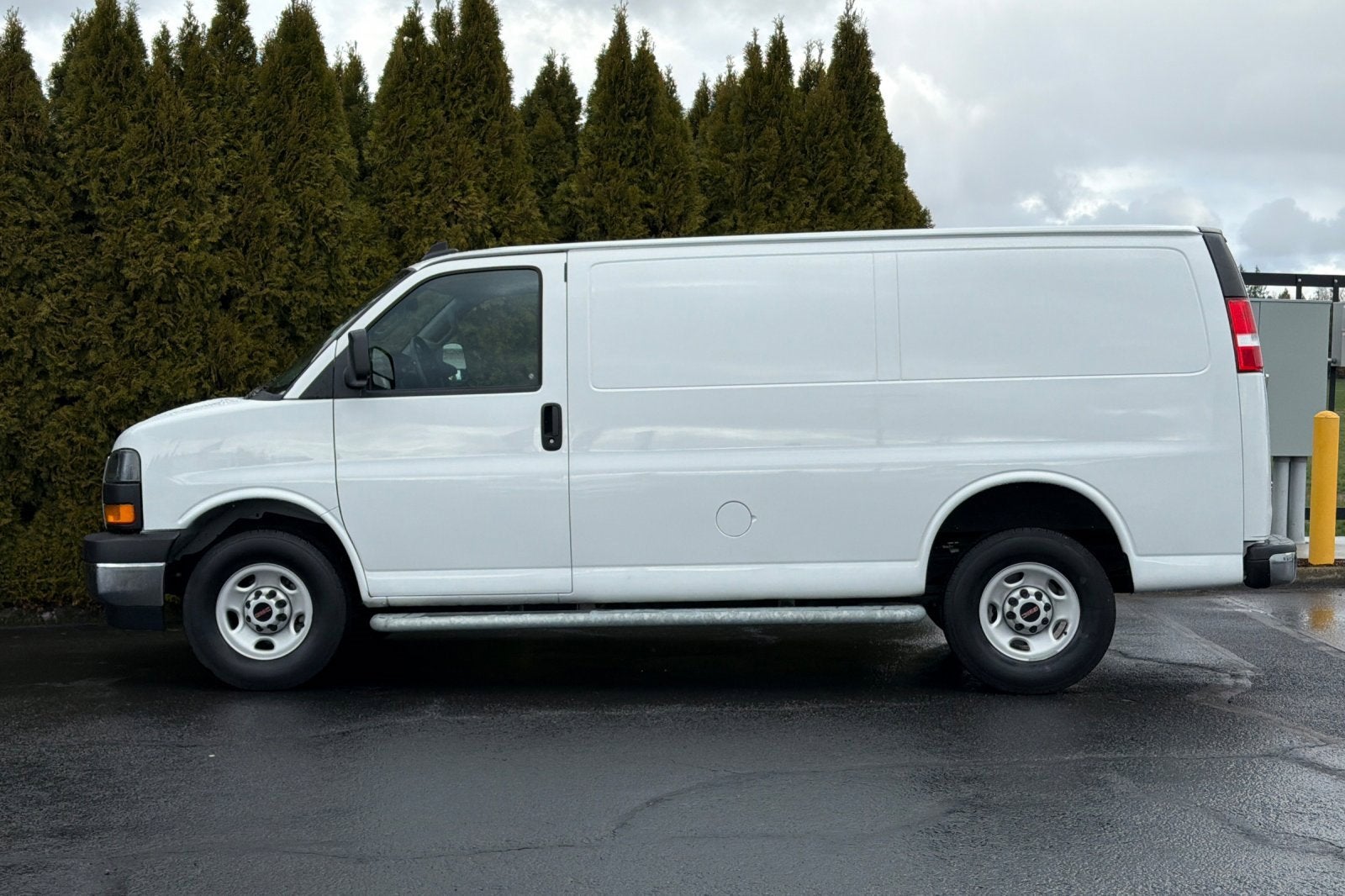 2024 GMC Savana Cargo 2500 Work Van