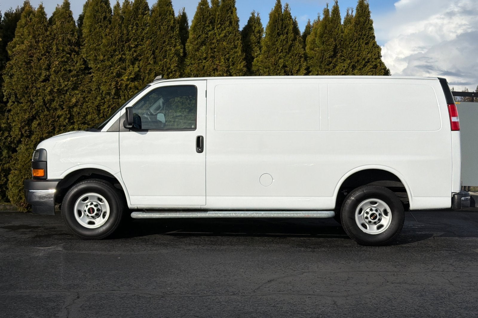 2024 GMC Savana Cargo 2500 Work Van
