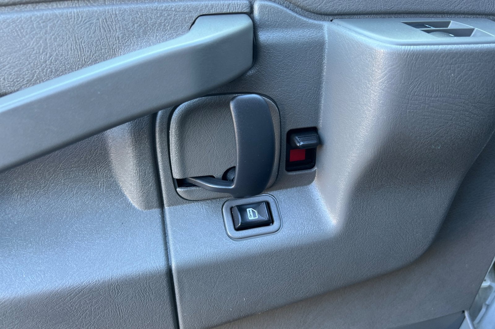 2017 Chevrolet Express Cutaway 3500 VAN 159"