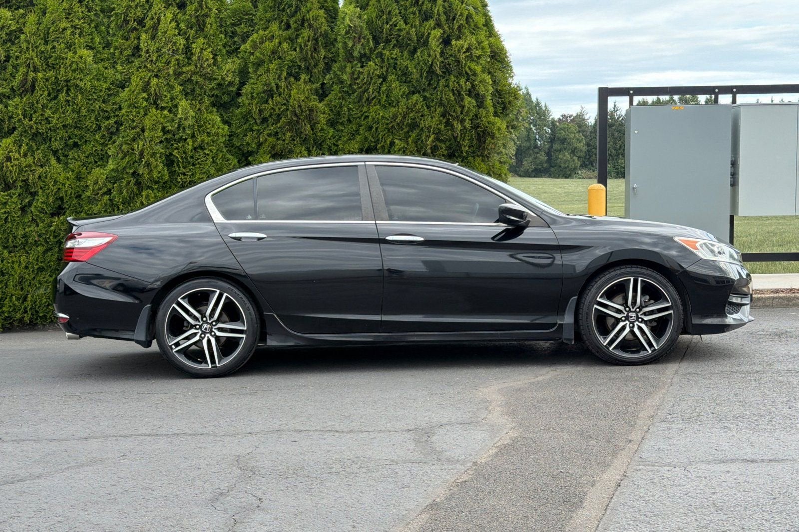 2017 Honda Accord Sedan Sport SE
