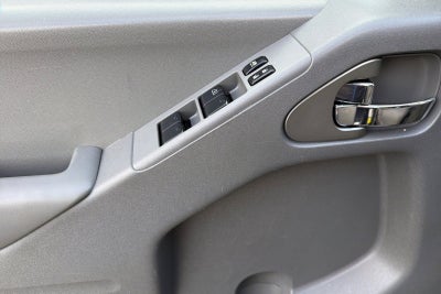 2017 Nissan Frontier SV V6