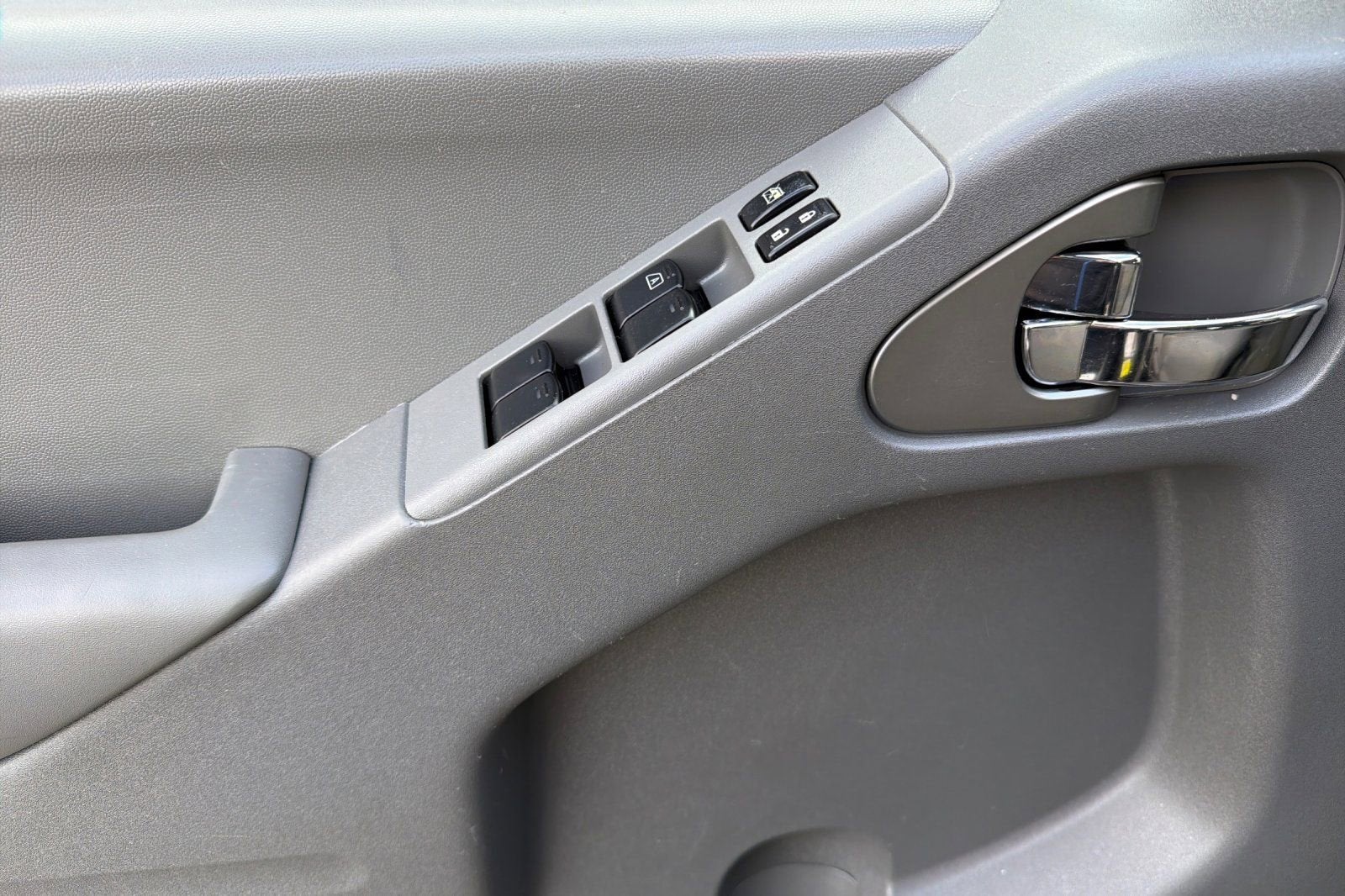 2017 Nissan Frontier SV V6