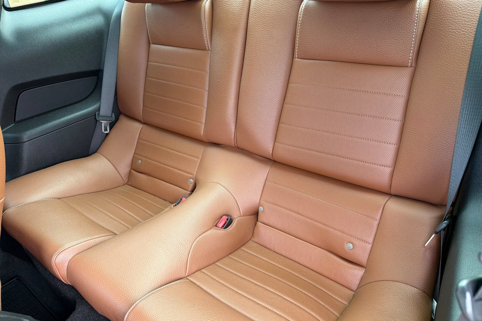 2012 Ford Mustang V6 Premium