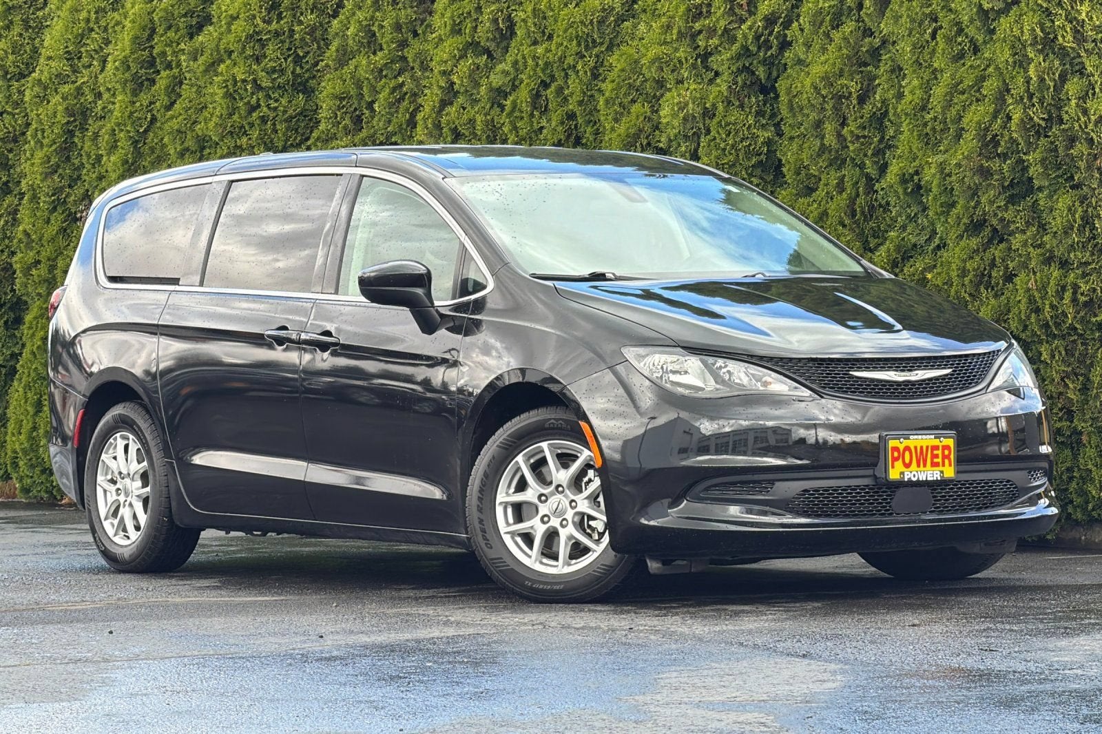 2022 Chrysler Voyager LX