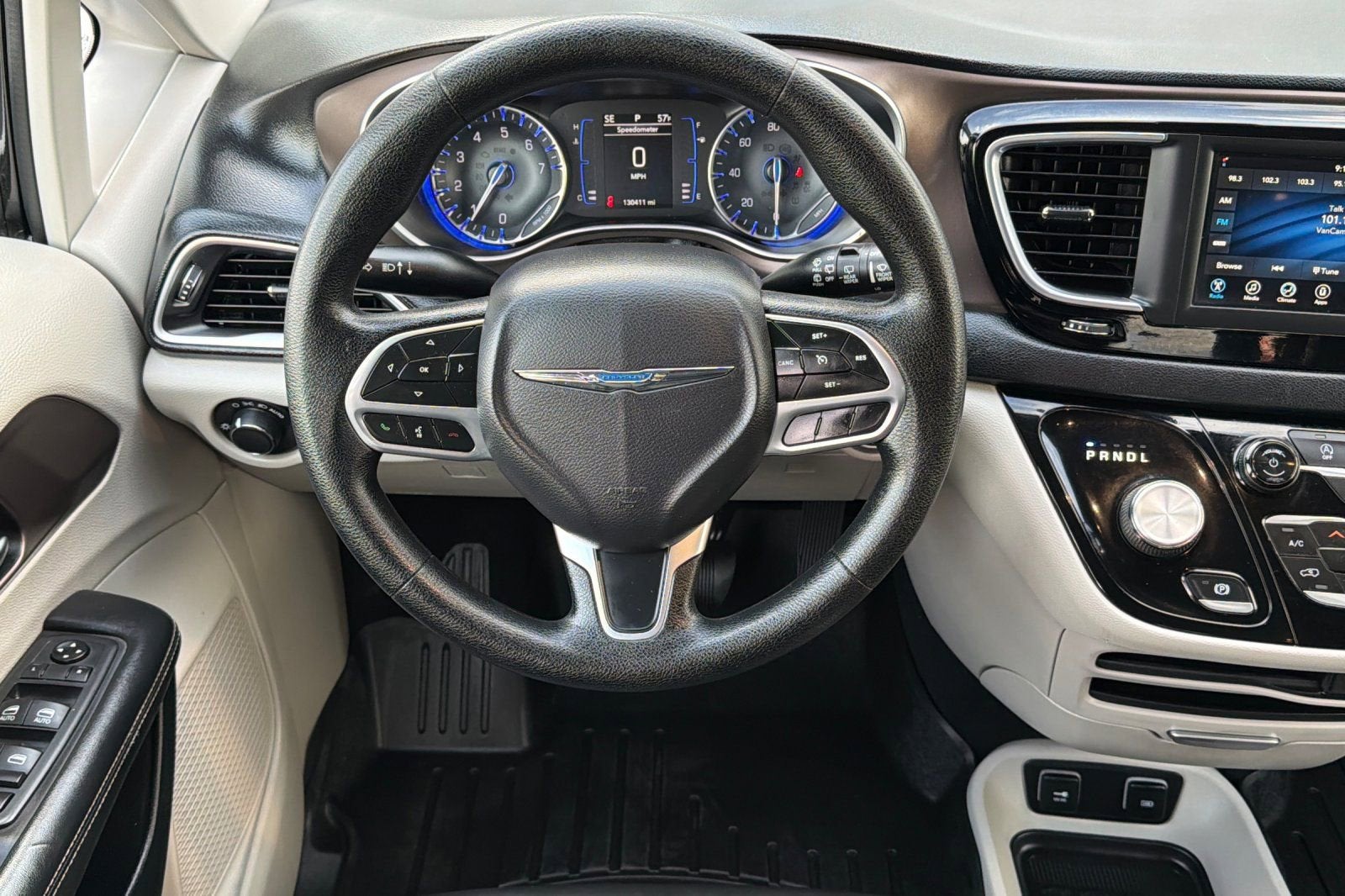 2020 Chrysler Voyager LXI