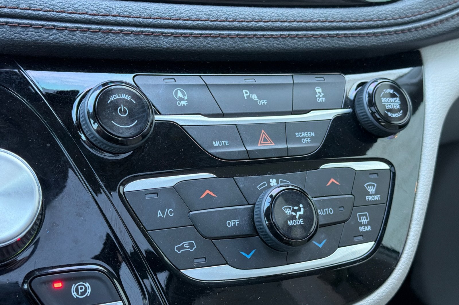 2020 Chrysler Pacifica Limited