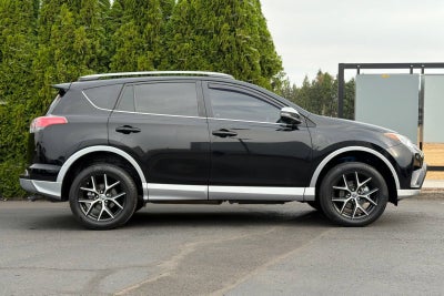 2018 Toyota RAV4 SE