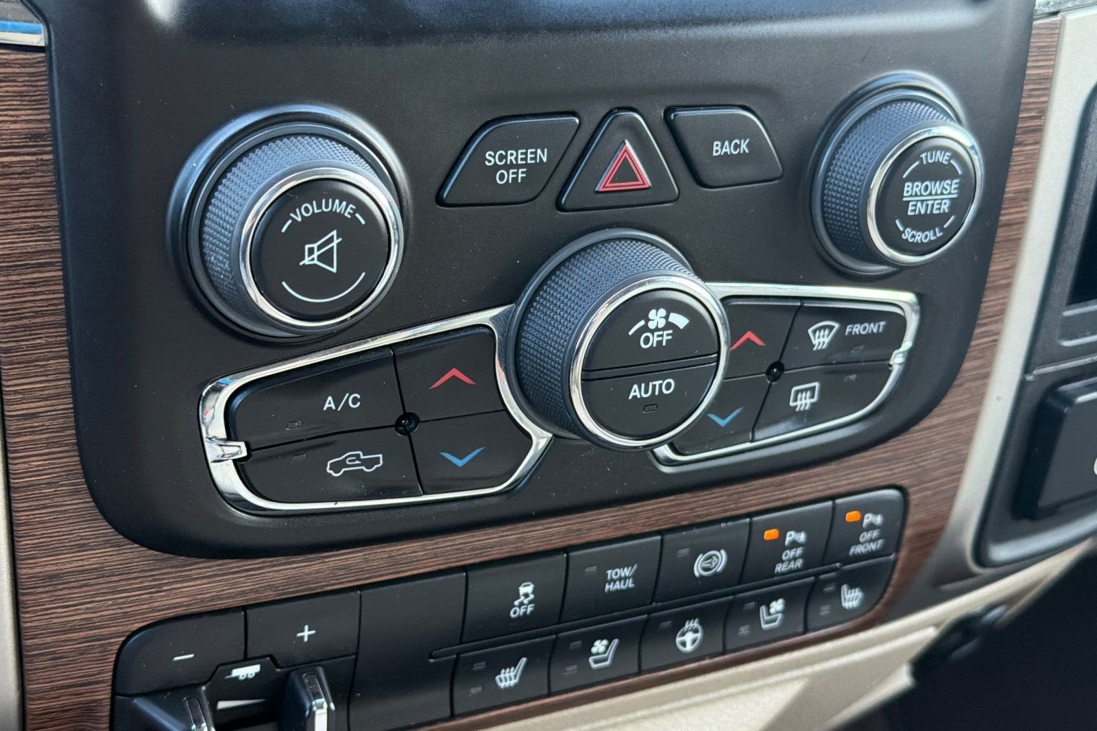 2016 RAM 2500 Laramie