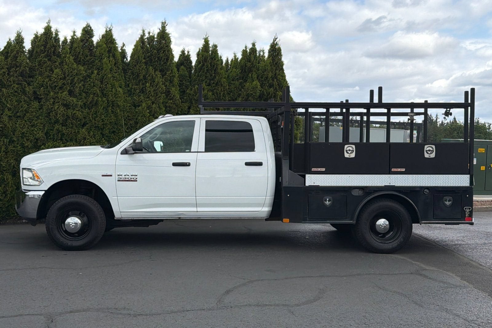 2018 RAM 3500 Chassis Cab Tradesman