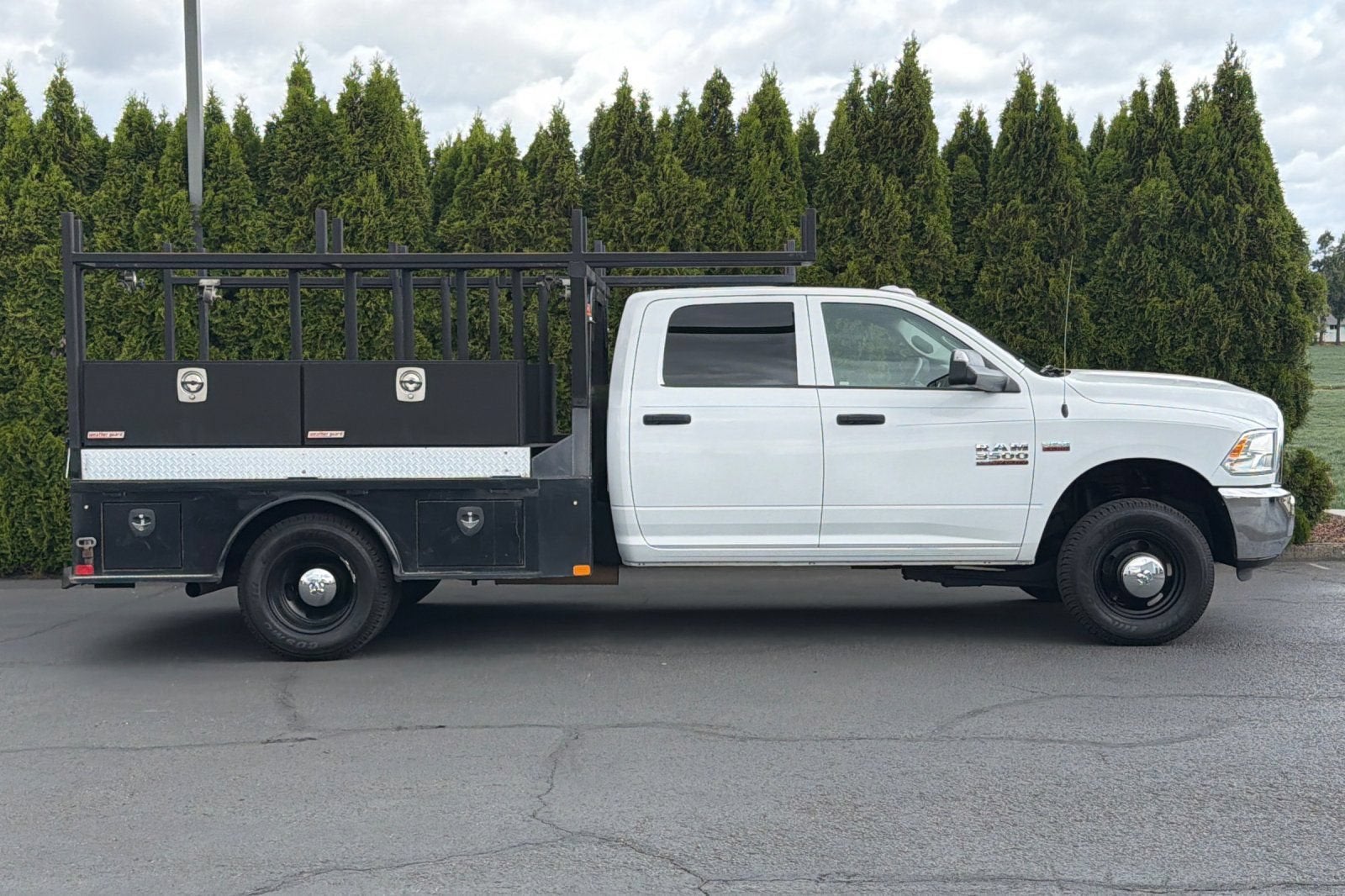 2018 RAM 3500 Chassis Cab Tradesman