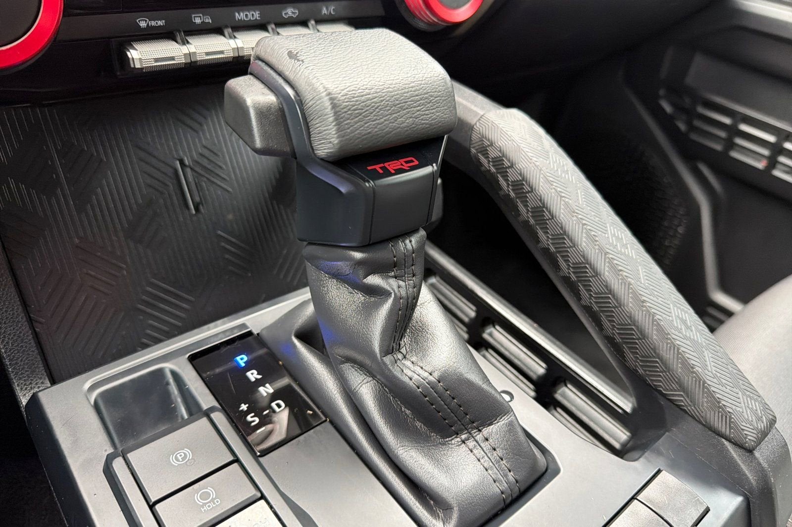 2024 Toyota Tacoma 4WD SR5