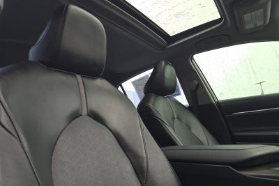 2022 Toyota Camry Hybrid XSE